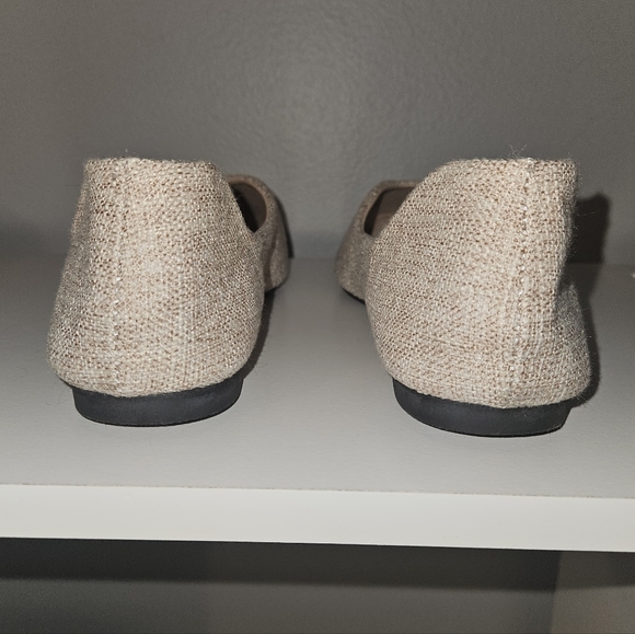 Tan Knit Woven Pointed Toe Flats - Size 9 - Picture 7 of 8